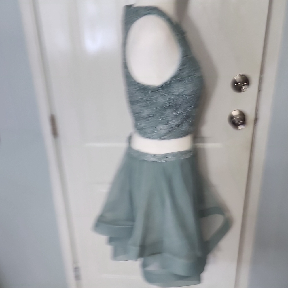 Jodi Kristopher Teal Lace Dress - Picture 6 of 11